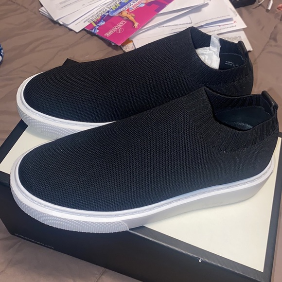 J/Slides Shoe Sneaker - Picture 8 of 12